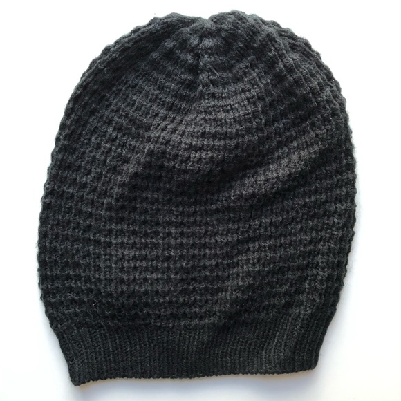 Accessories - Black Knitted Beanie